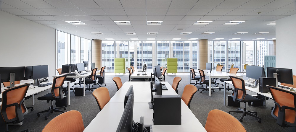 保護中: 快適な仕事時間をもたらす空間 動と静を感じられるオフィスデザイン事例