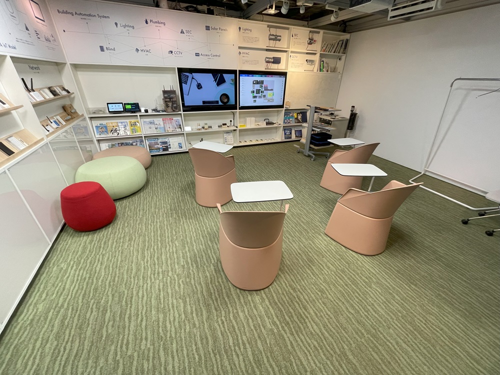 【内田洋行のショールーム見学】おすすめのオフィス家具6選もご紹介 - オフィスデザインの株式会社ワーク