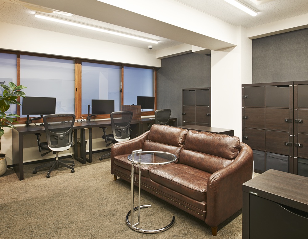 落ち着いた色味の内装でまとめた快適空間