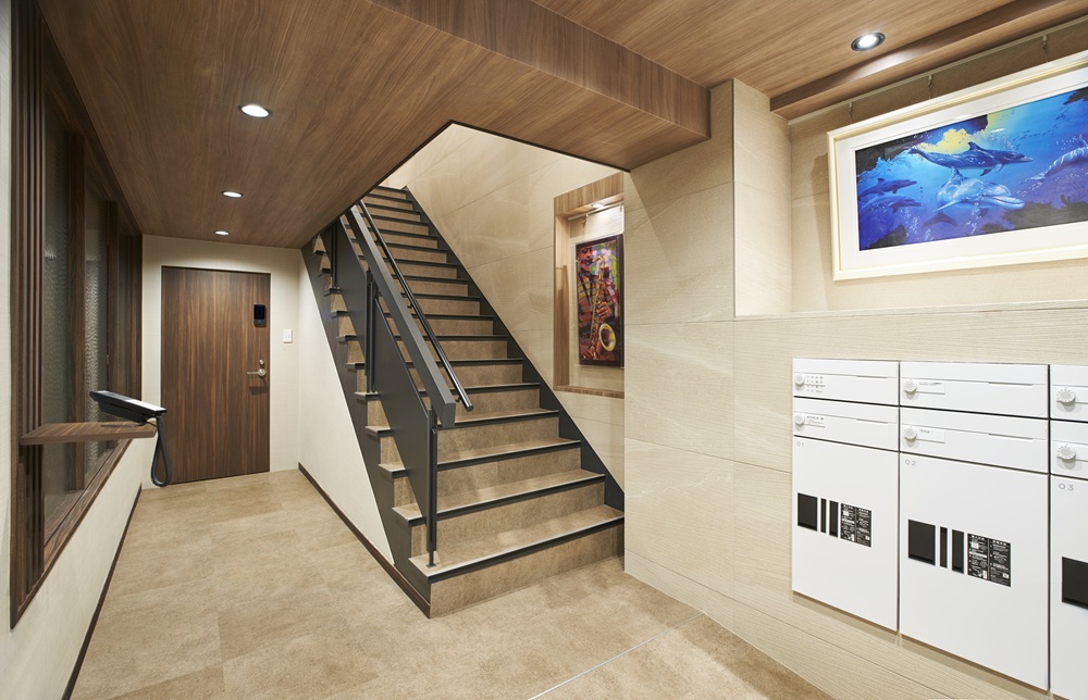 来社する人を温かく迎える快適な入口