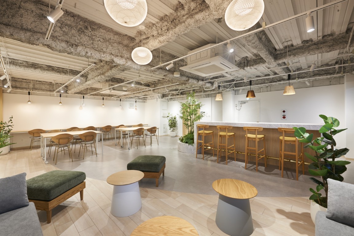 【4階】機能性とデザイン性を兼ね備えたリフレッシュスペース