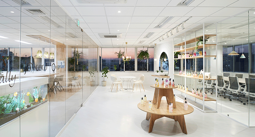 商品PRだけじゃない。今注目の“事業成長に繋がる”ライブオフィスを事例と共に徹底解説！